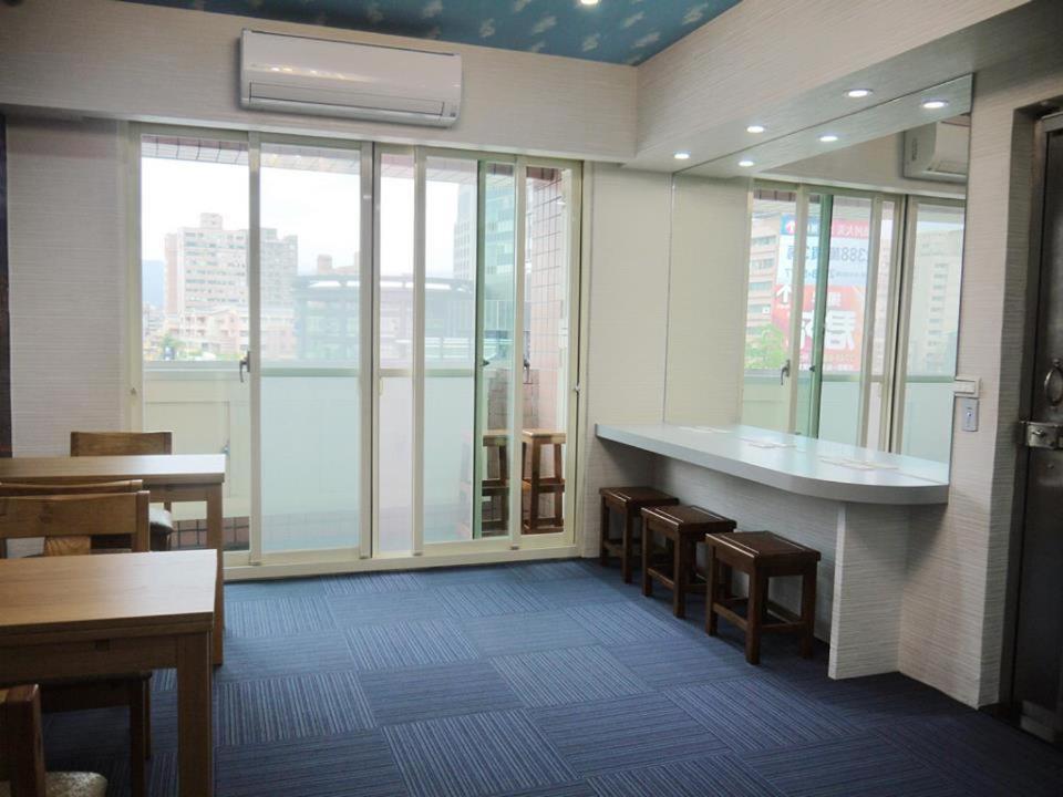 D.Giraffe Your Space Taipei Exteriör bild